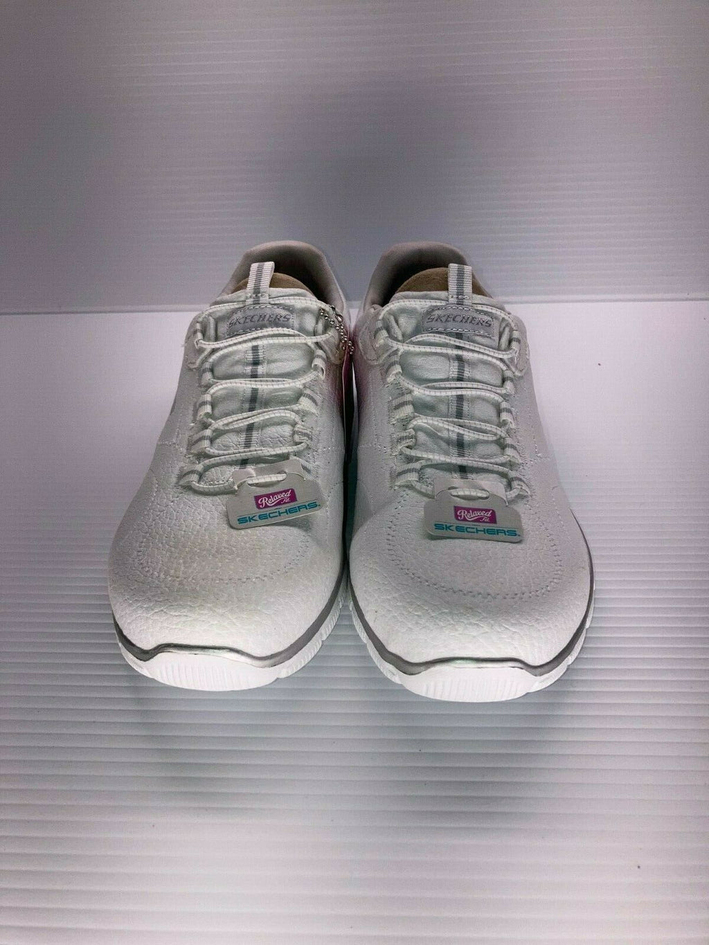 NEW SKECHERS WOMEN'S RELAXED FIT EMPIRE SNEAKERS WHITE SILVER sz 10 FREE SHIPPING