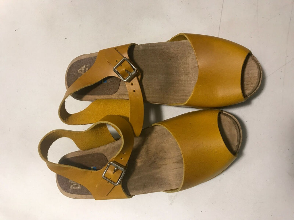 MIA WOMEN'S ANJA CLOGS MULE LEATHER PLATFORM SANDALS sz 10 YELLOW MUSTARD SW259