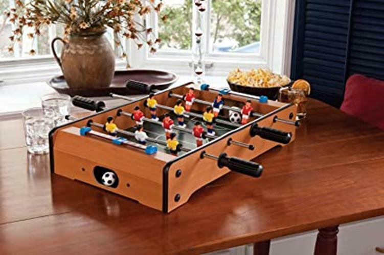 MAINSTREET CLASSICS 20 INCH TABLE TOP FOOSBALL / SOCCER GAME