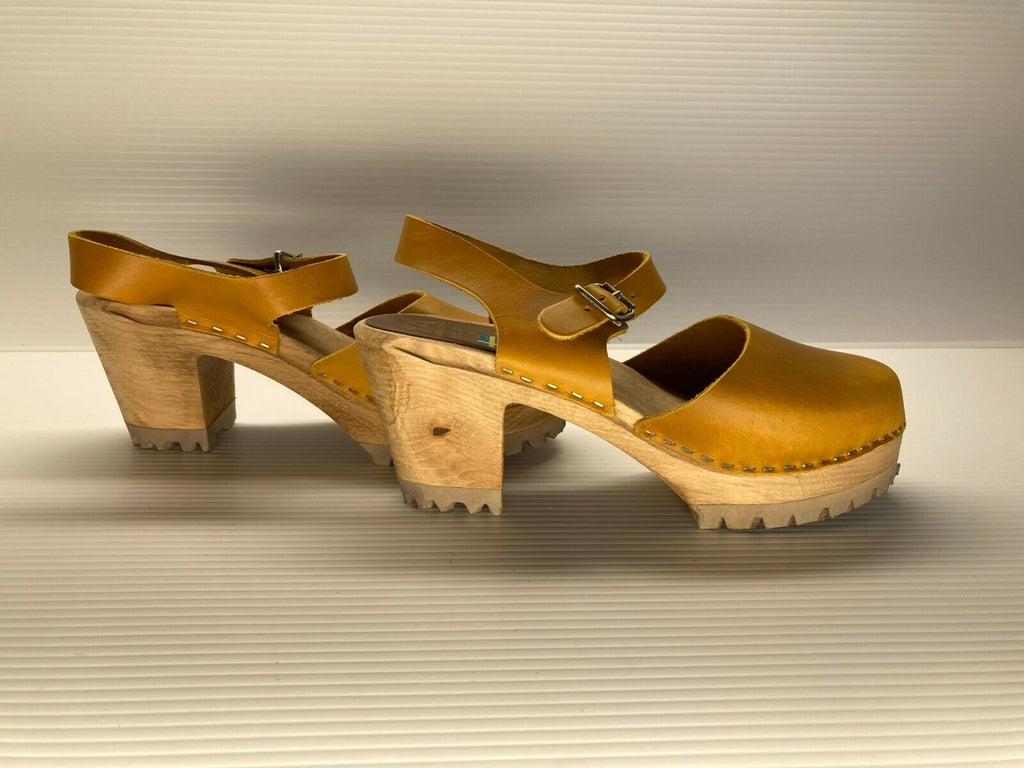 NEW MIA WOMEN'S ABBA CLOG SANDALS MUSTARD LEATHER sz 9 FREE SHIP 48099196