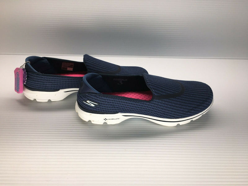 NEW SKECHERS WOMEN'S GO WALK 3 SNEAKERS NAVY/ WHITE sz 11 FREE SHIP 13980