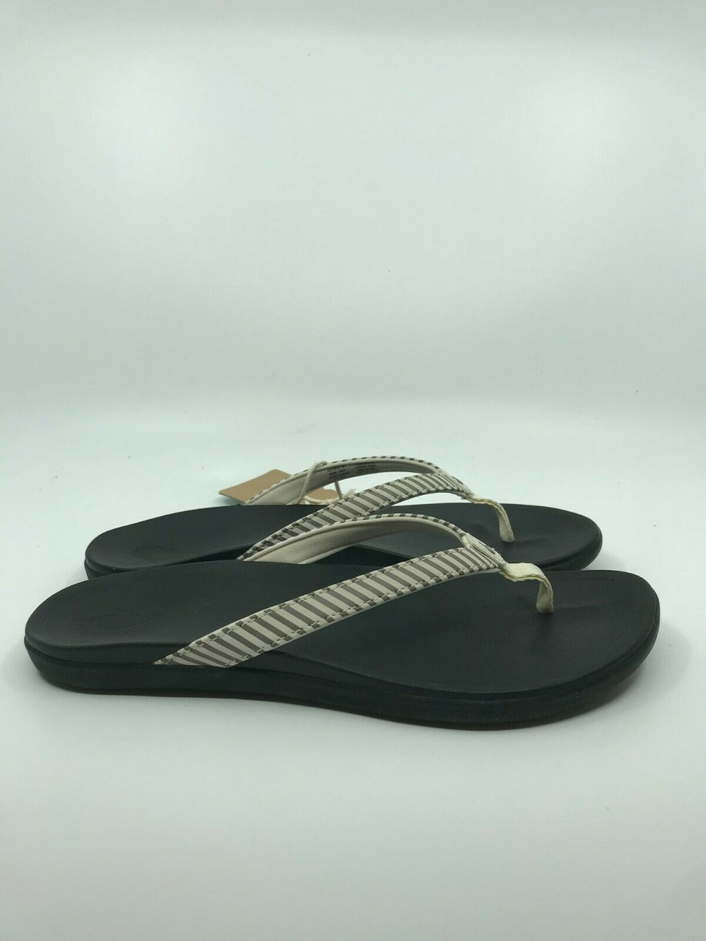 OLUKAI WOMENS HO'OPIO BEACH SANDALS BONE/STRIPE SIZE 8 FREE SHIPPING