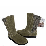 MUK LUKS WOMEN'S STACY MID CALF FLAT WATER RESISTANT WINTER BOOT 8 OLIVE 16966