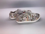 SKECHERS WOMEN BOBS BEACH BINGO DOG HOUSE PARTY SNEAKER 8 W TAUPE MULTI 31965W